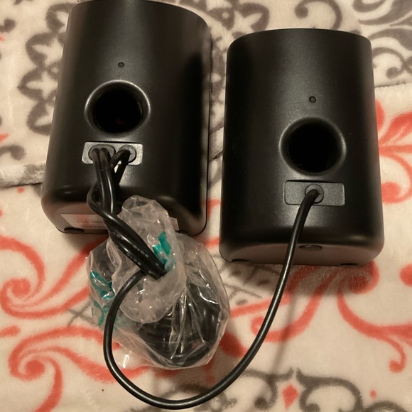 Computer speakers - Picture 3 of 3